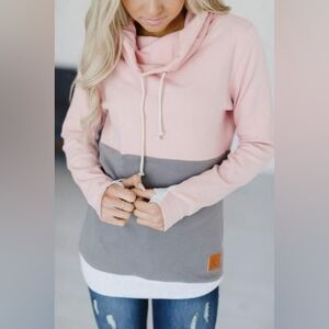& Ampersand Avenue Colorblock Funnel Cowl Neck Sweatshirt Pink Grey Small Buckle